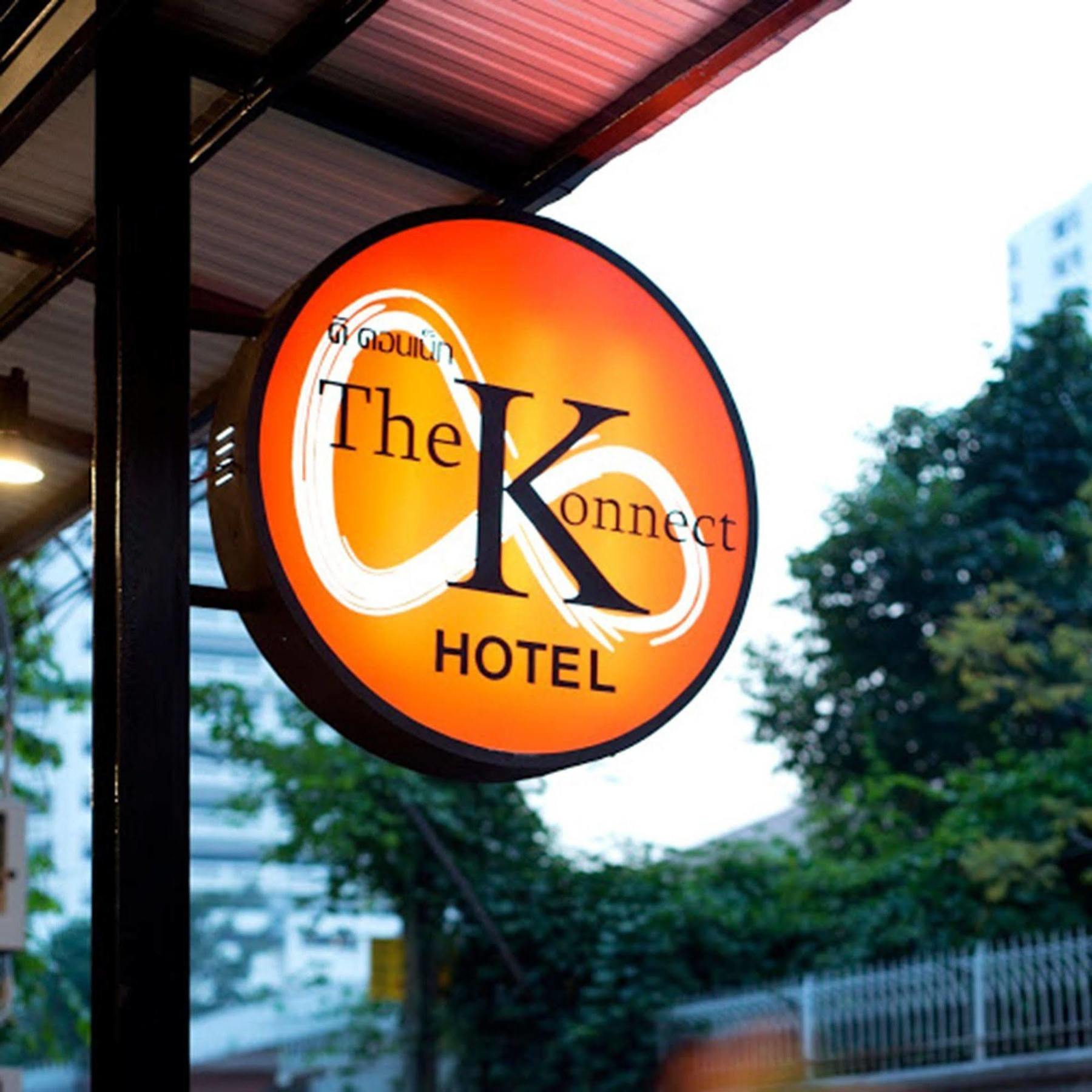 The Konnect Hotel Bangkok Dış mekan fotoğraf